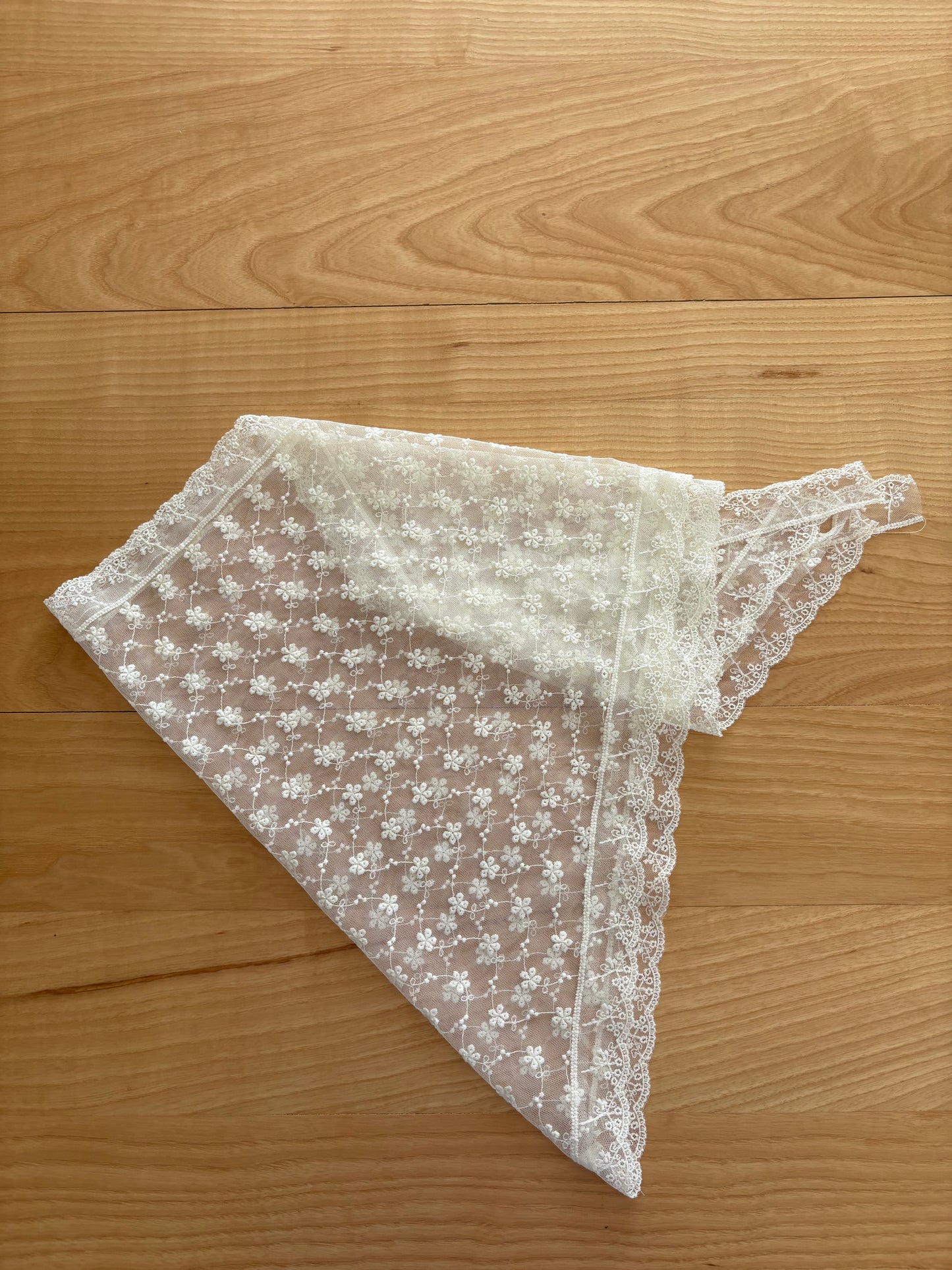 Foulard dentelle